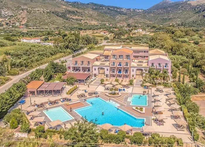 Utopia Resort & Spa מלון