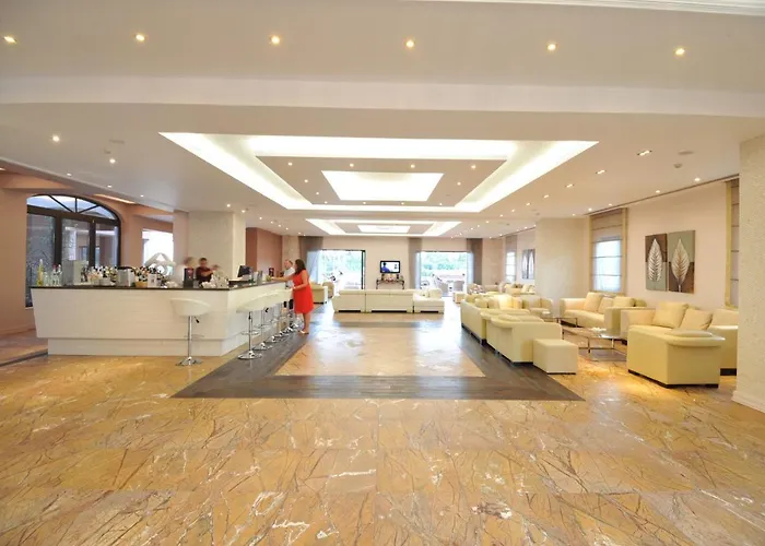 Utopia Resort & Spa
