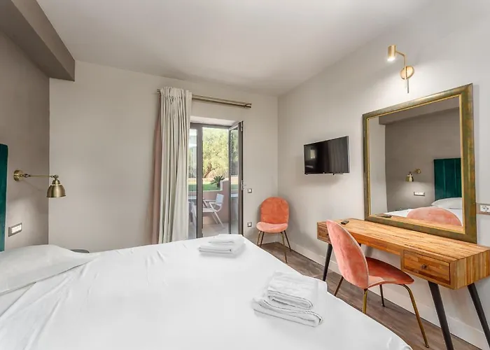 Utopia Resort & Spa מלון