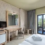 Utopia Resort & Spa 4*