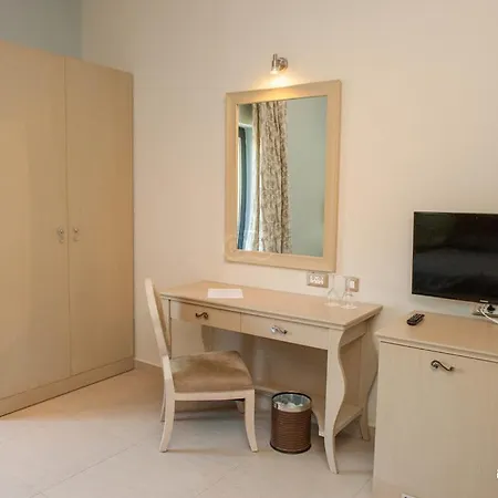 فندق Utopia Resort & Spa 4*