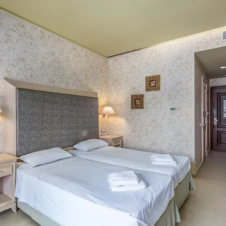 فندق Utopia Resort & Spa