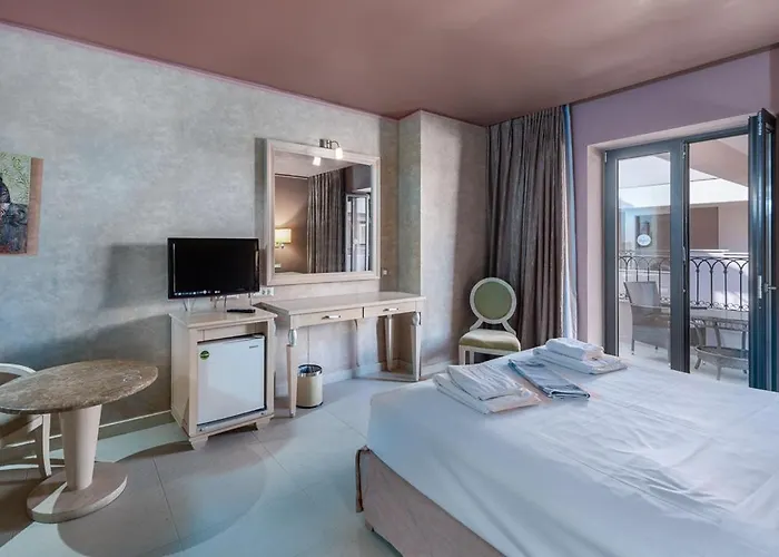 Utopia Resort & Spa Hotel