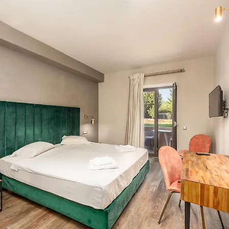 Utopia Resort & Spa 4*