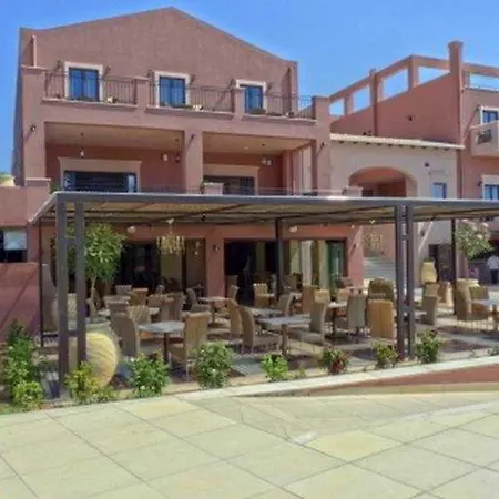 Utopia Resort & Spa 4*